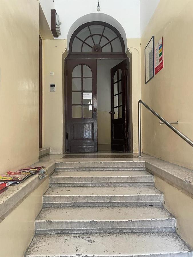 Split Rooftop Loft Экстерьер фото